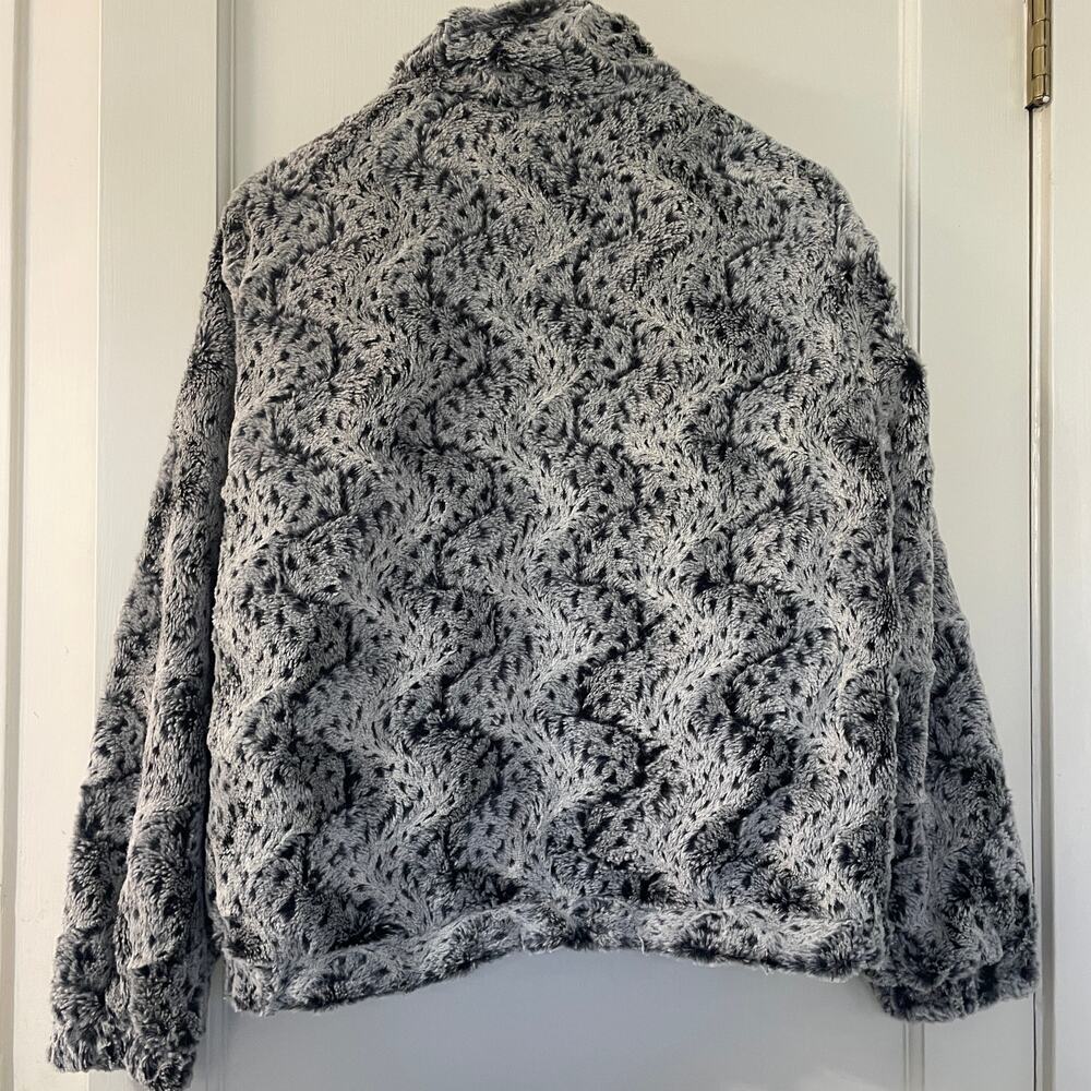 Alfred Dunner Soft Classic Faux Fur Jacket Grey Size 10P - Picture 5 of 8